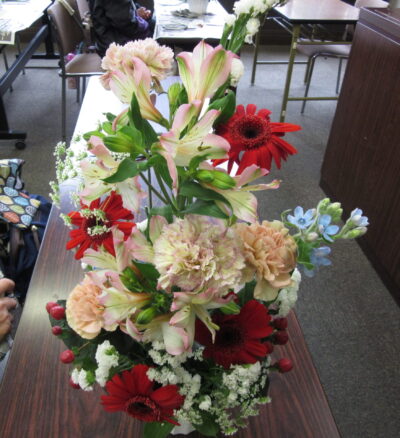 季節のフラワーアレンジメント